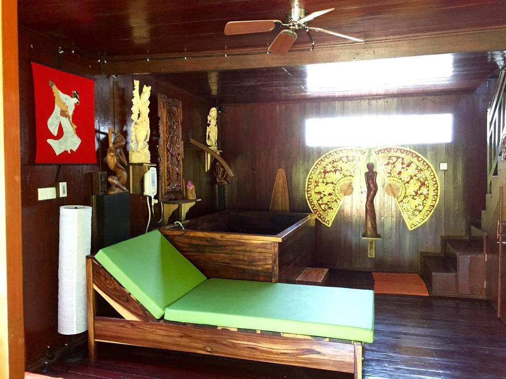Mahogany Cottage Gili Meno Habitación foto